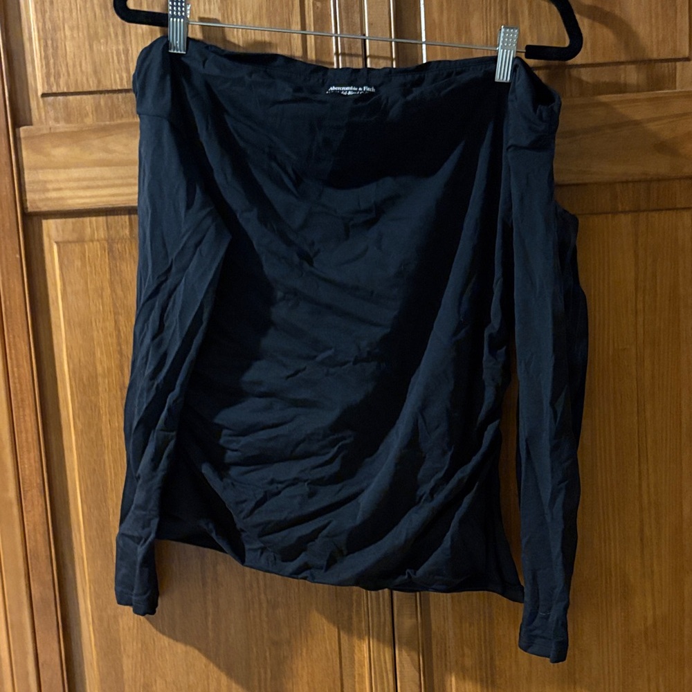 Abercrombie & Fitch Off The Shoulder Black Long Sleeve Rouched Top